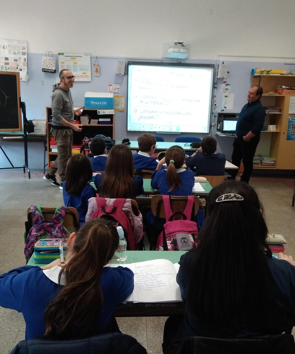 «Scuole riaperte il 10 e screening generale coi laboratori militari» 