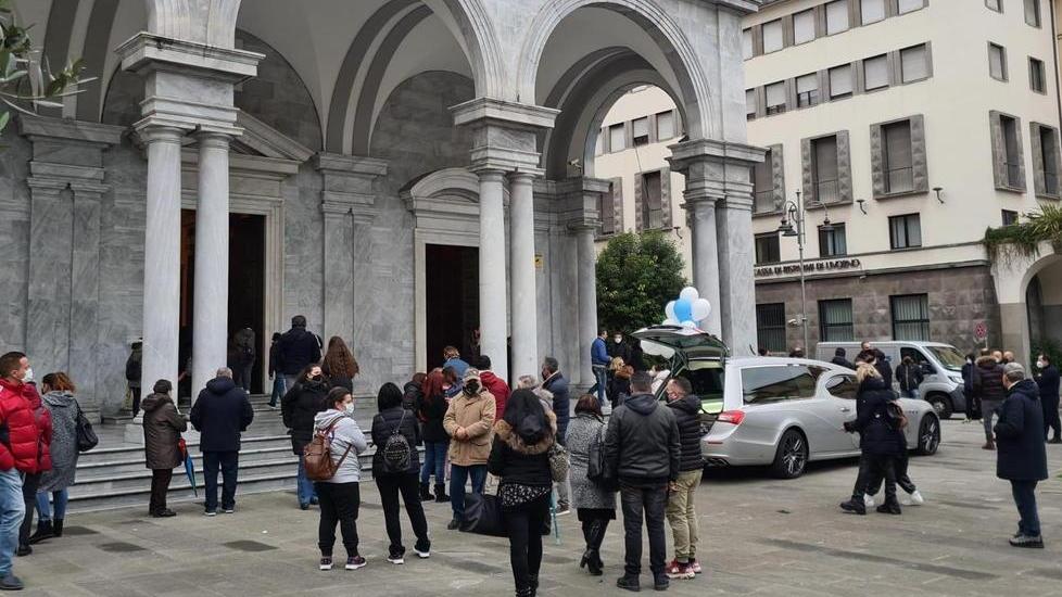 Morto a due anni, il tormento del padre del piccolo Micah: «Se l’avessi portato prima al Meyer...»