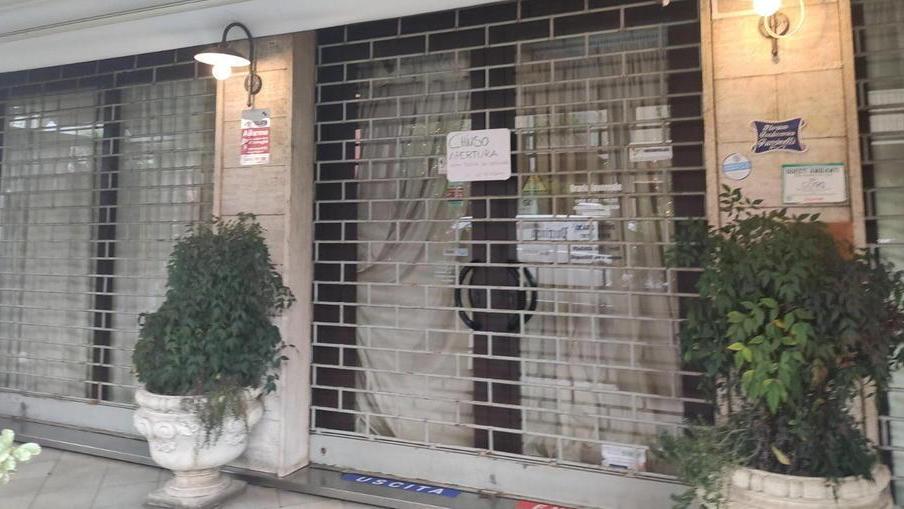 Viareggio, Passeggiata chiusa per Covid: bar e ristoranti falcidiati dai contagi