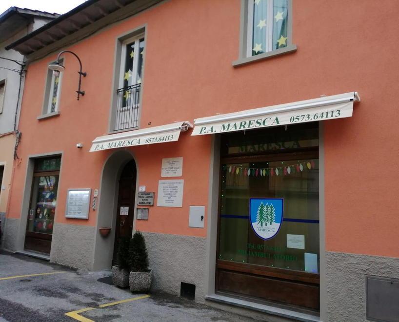 Il medico no-vax davanti al giudice, almeno cento le vaccinazioni simulate 