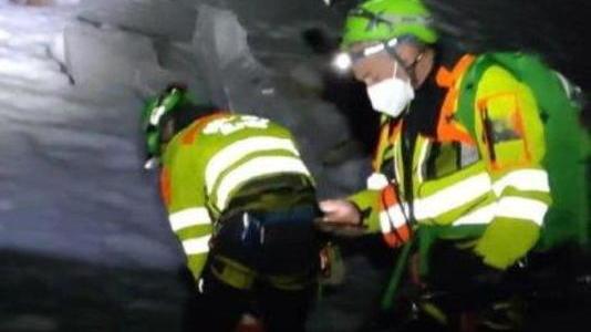 Portati a valle nella notte i ragazzi bloccati in montagna