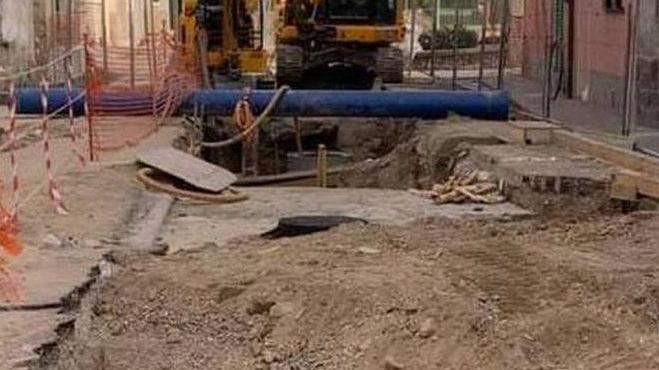 Nuovo collettore fognario e acquedotto ancora sei mesi di lavori sulla Pratese