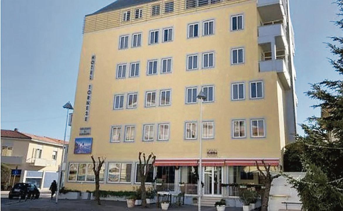 Cecina, riapre l’hotel Tornese: «Cerchiamo 11 persone. Una festa per i 50 anni» 