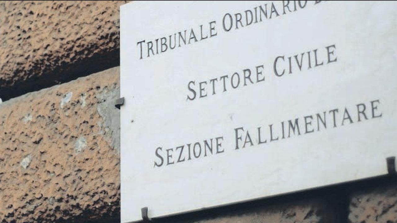 Nel 2021 fallite 41 aziende in Versilia. La pandemia ha ucciso le piccole ditte: l'elenco