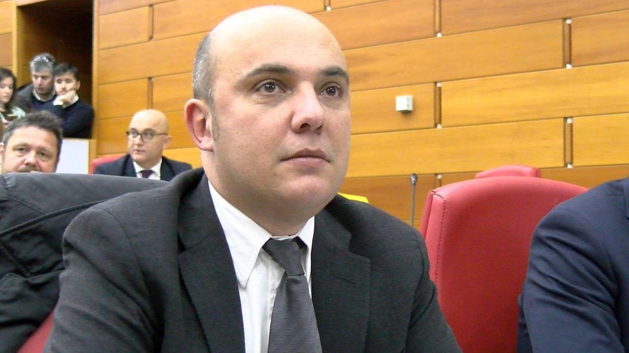 Modena, disservizi Ausl su tamponi, quarantene call center. Barcaiuolo (Fdi) alla Regione: "Tampone rapido per fine quarantena come in Lazio e assumete personale"