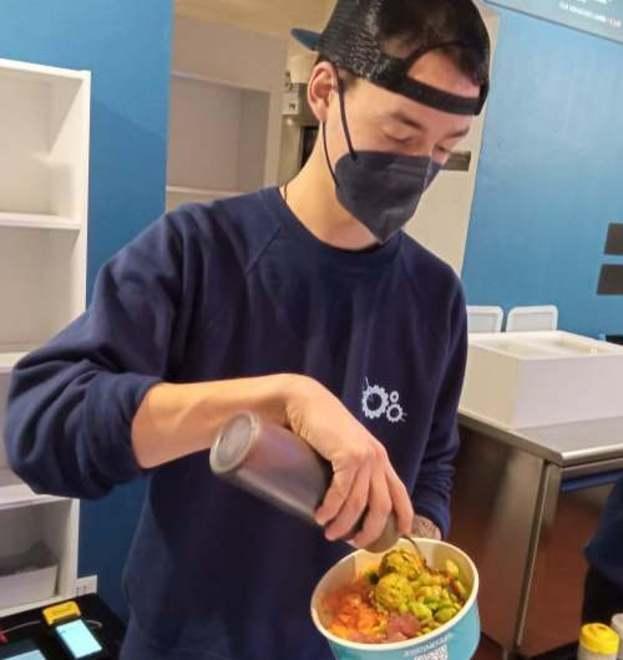 A Modena è Poké mania: la ciotola hawaiana spopola in città 