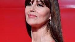 Bellucci troppo bella per essere vera La maestra Cortellesi