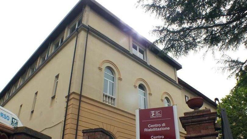 Apre il Centro covid La politica si compatta contro l’Azienda Usl