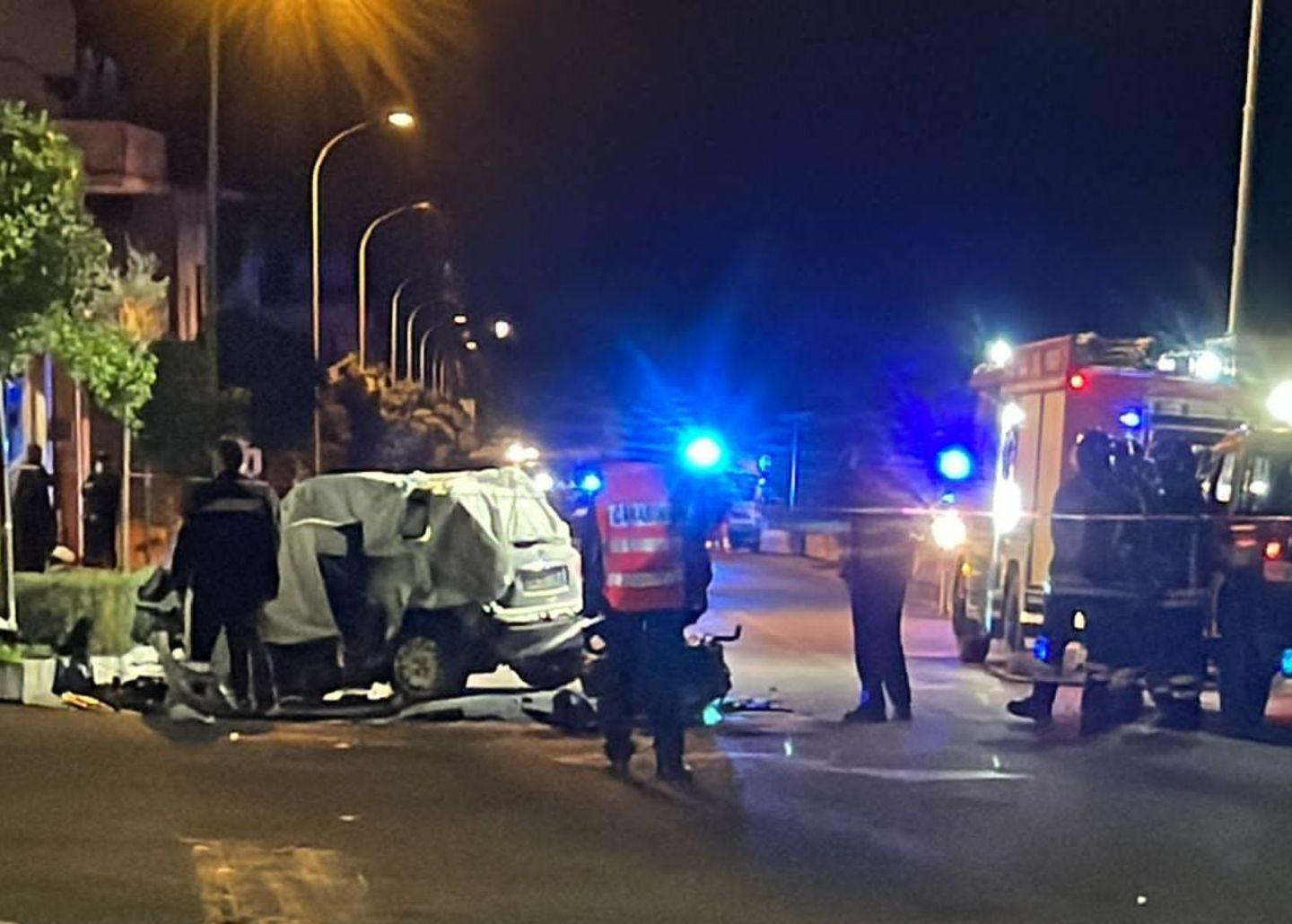 Scontro tra auto, muore un militare 