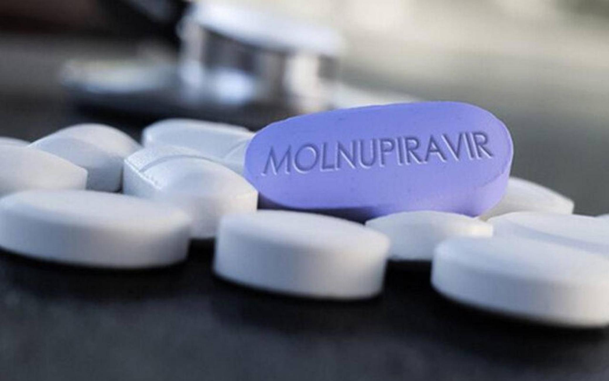 Il Molnupiravir è un farmaco antivirale usato per la cura del Covid attraverso la somministrazione orale
