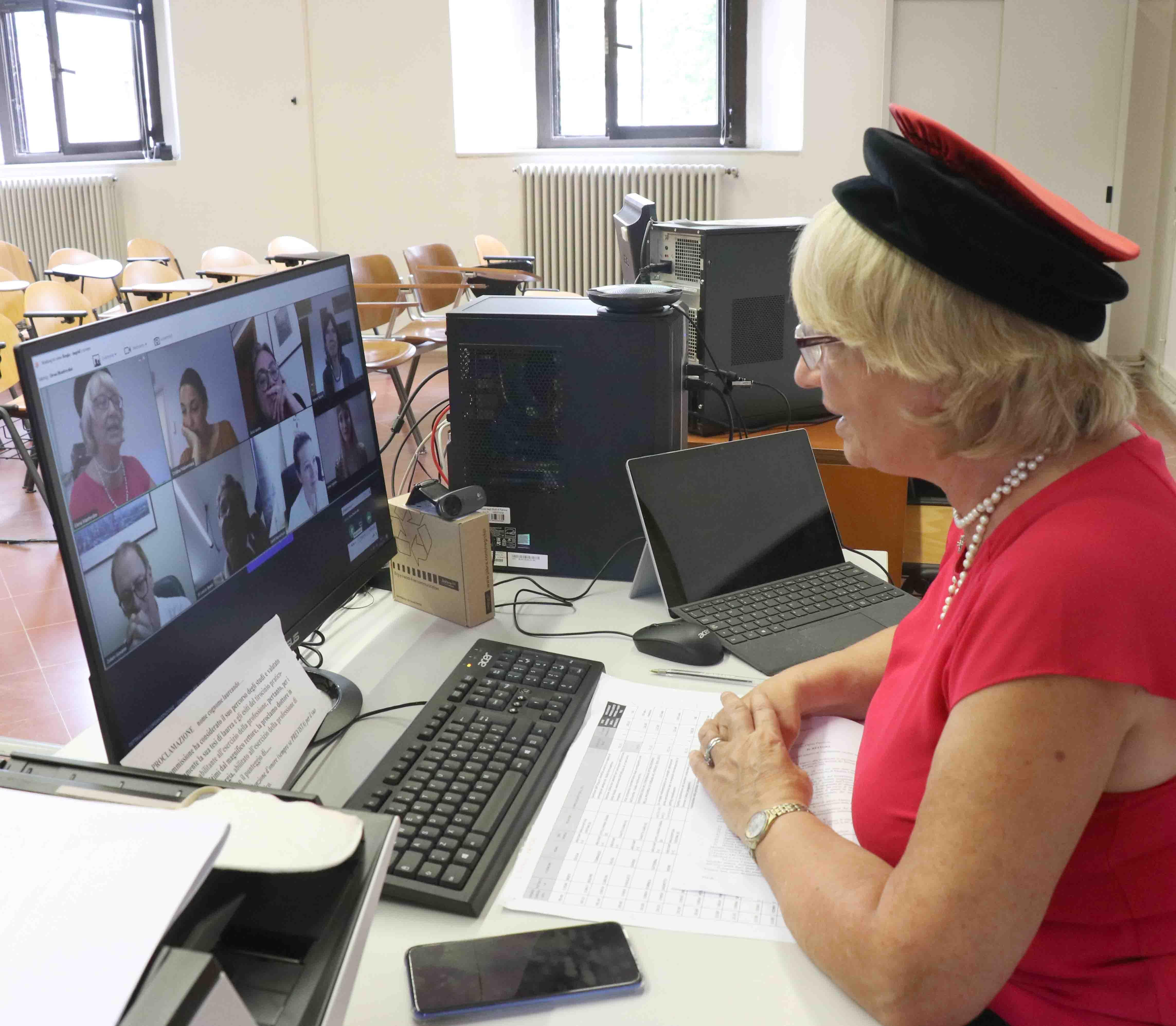 Unife, gli esami si faranno da remoto. Gli studenti: ascoltate le nostre richieste 