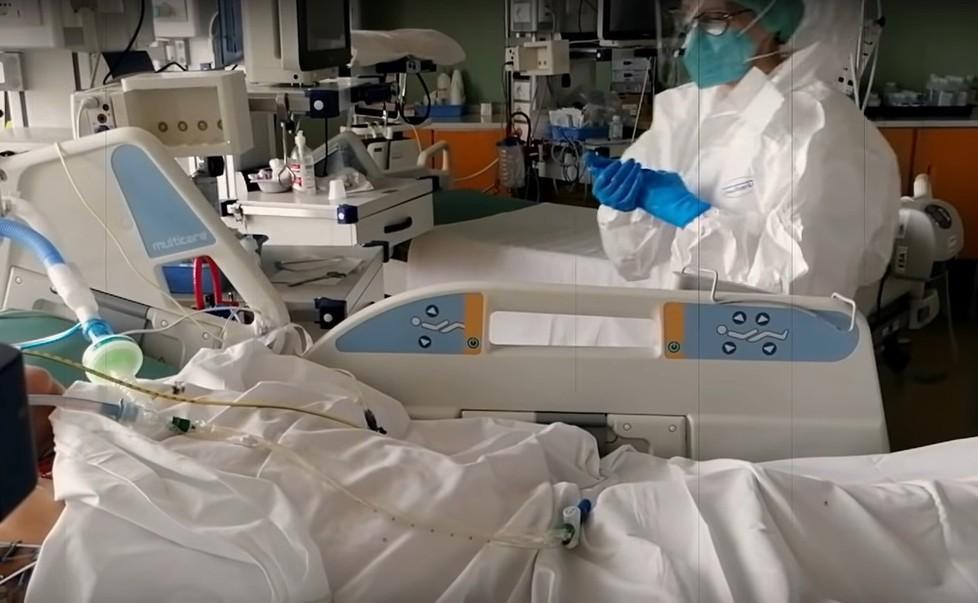 Autista di scuolabus muore a 58 anni 