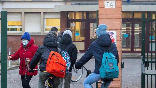 Ferrara, le scuole ripartono col freno a mano tirato. Quarantene, dad e vacanze extra
