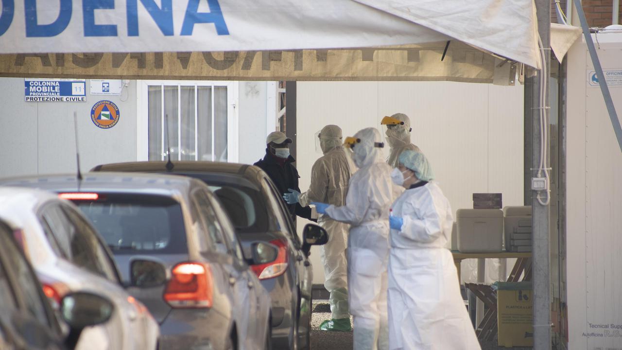 Modena, da domani si va in giallo: passaggio indolore, ma i ricoveri salgono