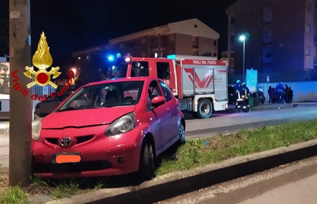 Sassari, scontro fra due auto: una persona in ospedale