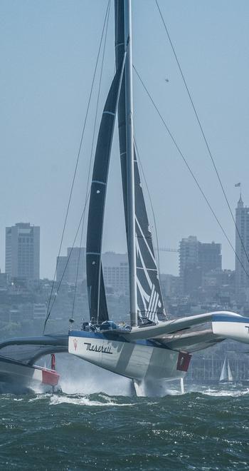 Scatta la Transatlantic Race Soldini al via in assetto volante