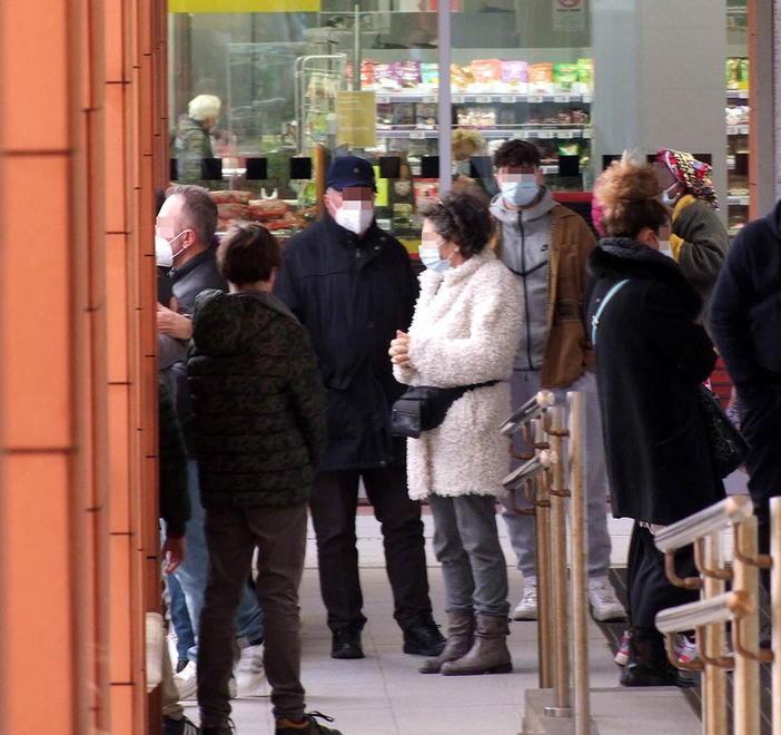 Covid, sono 49 i nuovi positivi ma con meno tamponi effettuati