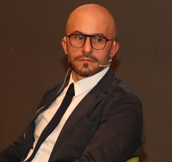 Cgil: «Vaccino obbligatorio? Dovrebbe esserlo per tutti»
