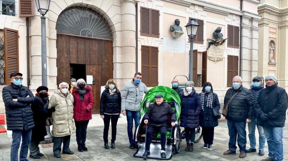 A bordo della bici-taxi si trasportano i più fragili È ecologica e salutare