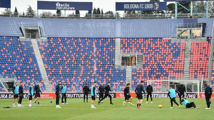 «Con 13 giocatori le squadre devono giocare» Il protocollo della Lega Calcio ora è ufficiale
