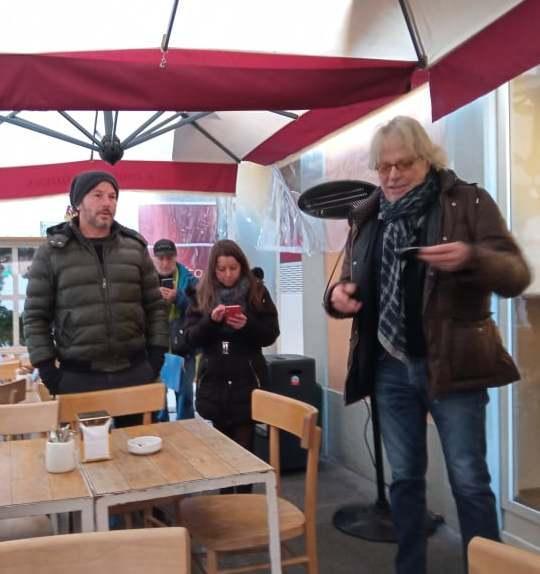 Modena. «Macché no-vax Noi siamo perseguitati» E senza mascherina: scatta la multa 