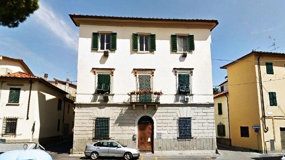 Villa Benti, ex sede di uffici comunali, attualmente chiusa (foto Gori)