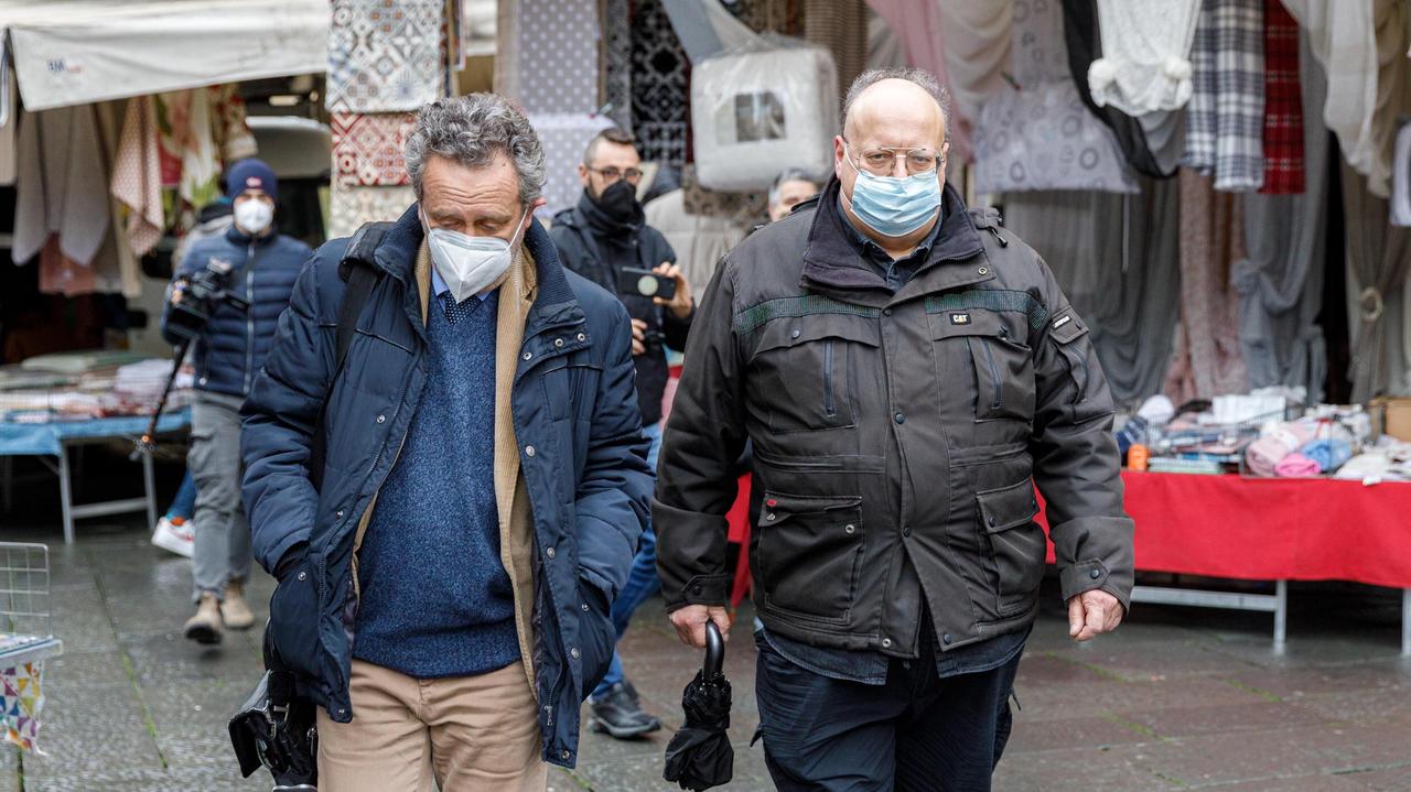 Il medico no-vax arrestato collabora ma non cambia idea. La procura stima fino a 300 Green pass falsi