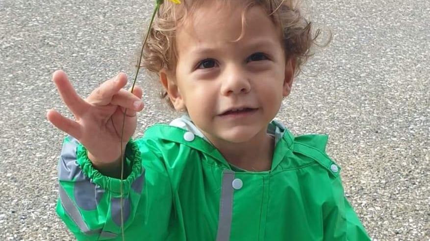 Una bellissima foto di Micah Triberti, il bambino livornese morto a due anni e mezzo per una rara malattia