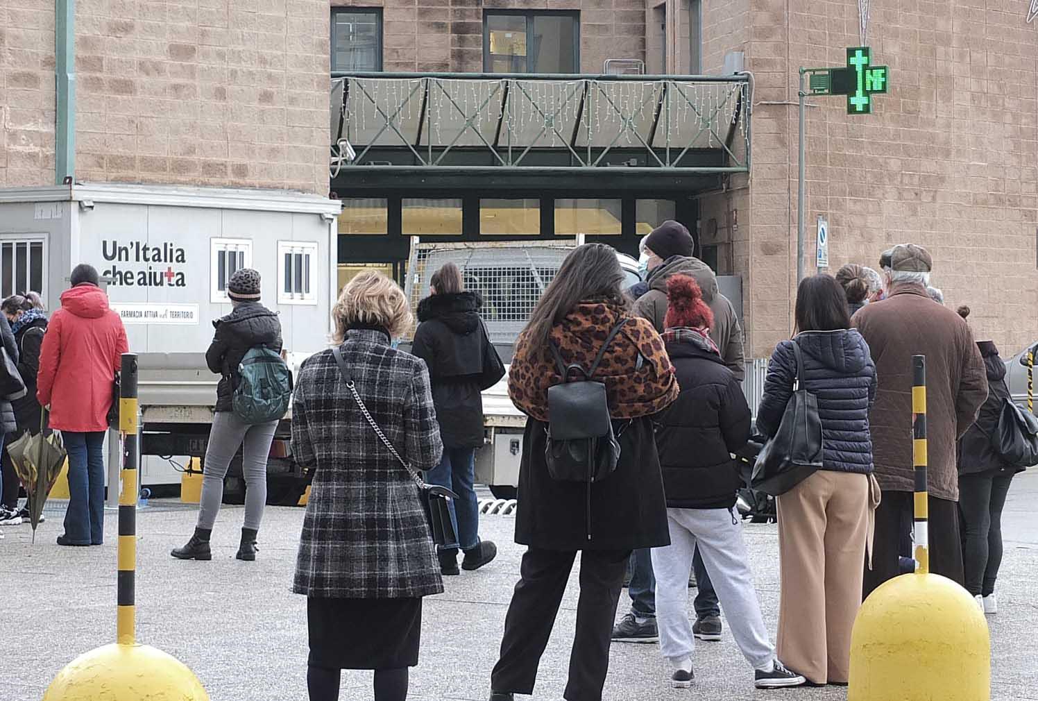 Coronavirus, tre decessi e 1723 positivi nel Ferrarese