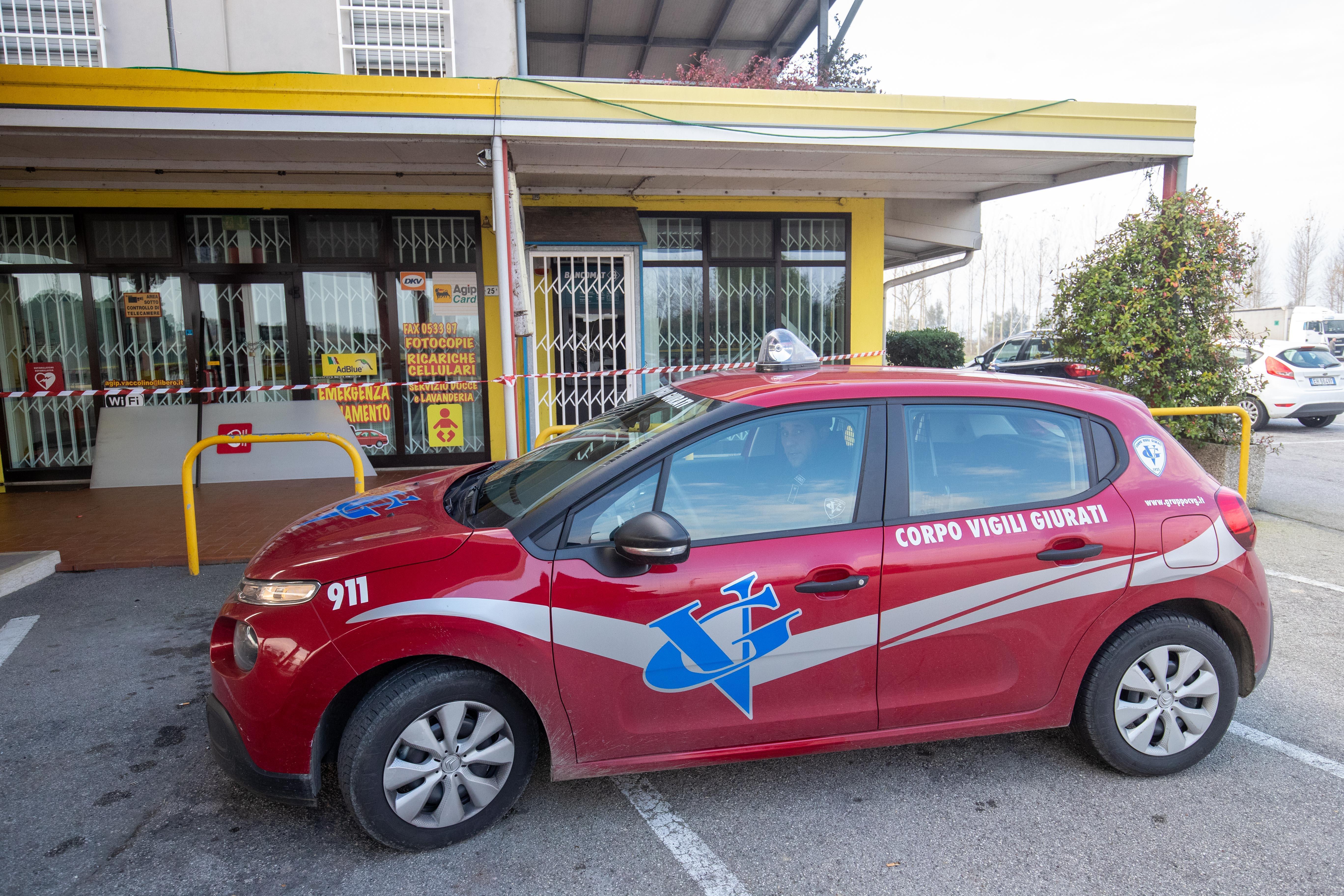 Un'auto dei Vigili giurati
