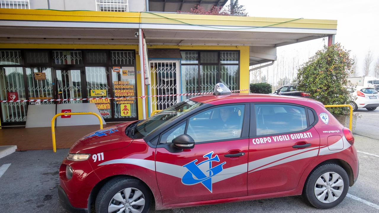 Un'auto dei Vigili giurati