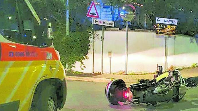 Ferito a 55 anni in moto
