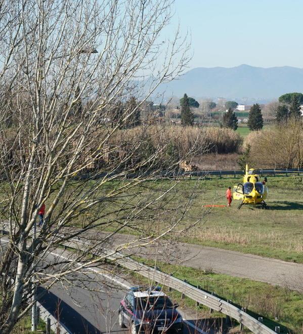 L’elisoccorso atterrato nei campi poco distanti