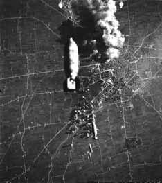 A causa delle bombe morirono 261 persone