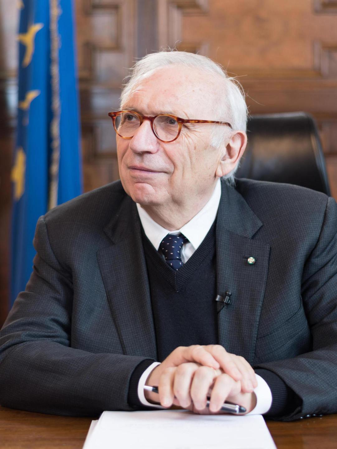 Braccio di ferro Governo-Regioni 