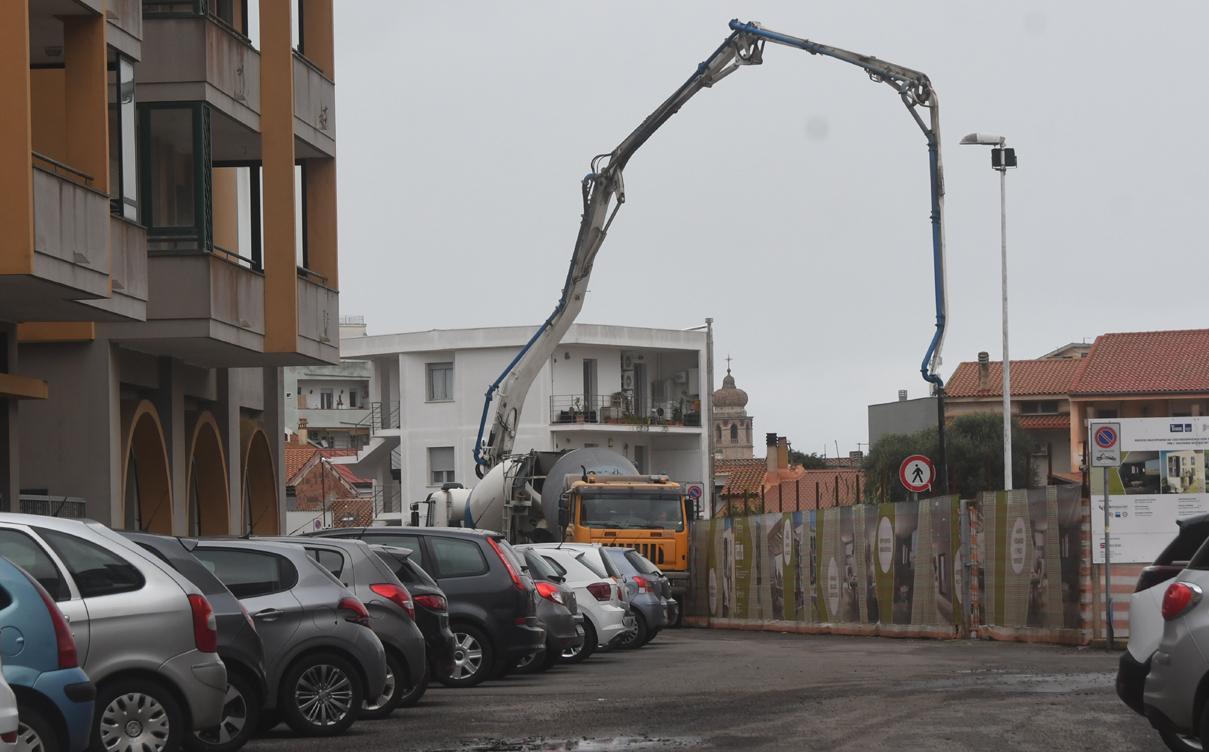 Betoniere in via Lepanto, «Ma i lavori sono fermi» 