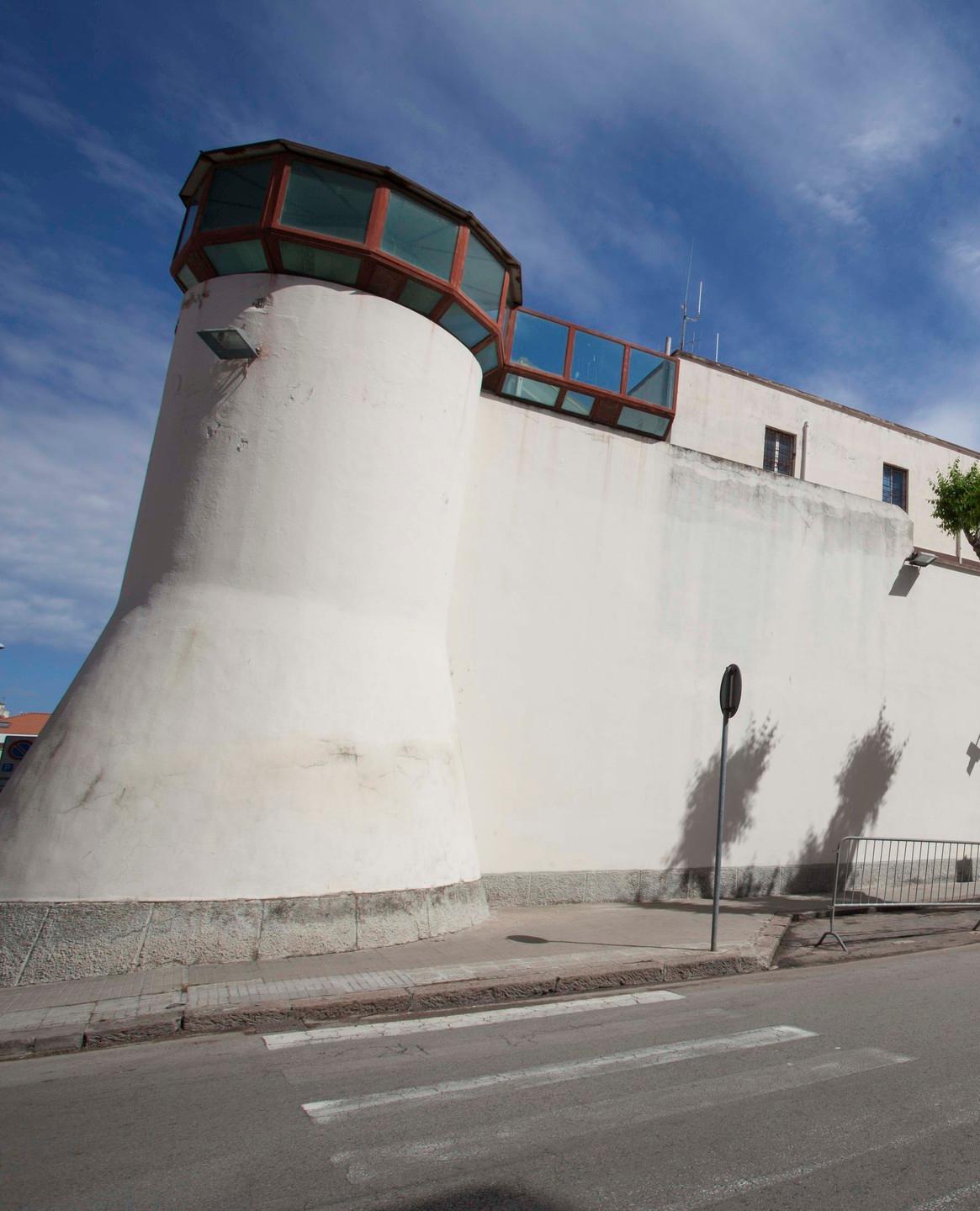 La polizia penitenziaria fa lo sciopero della mensa 