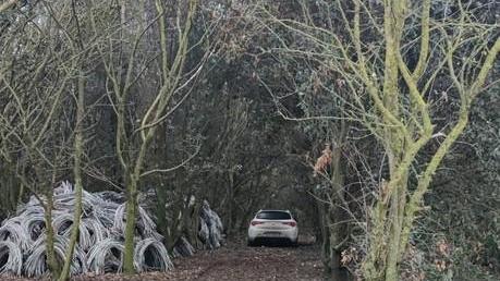 L’auto rubata ritrovata in valle Giralda: «Grazie al tam tam di social e del giornale»