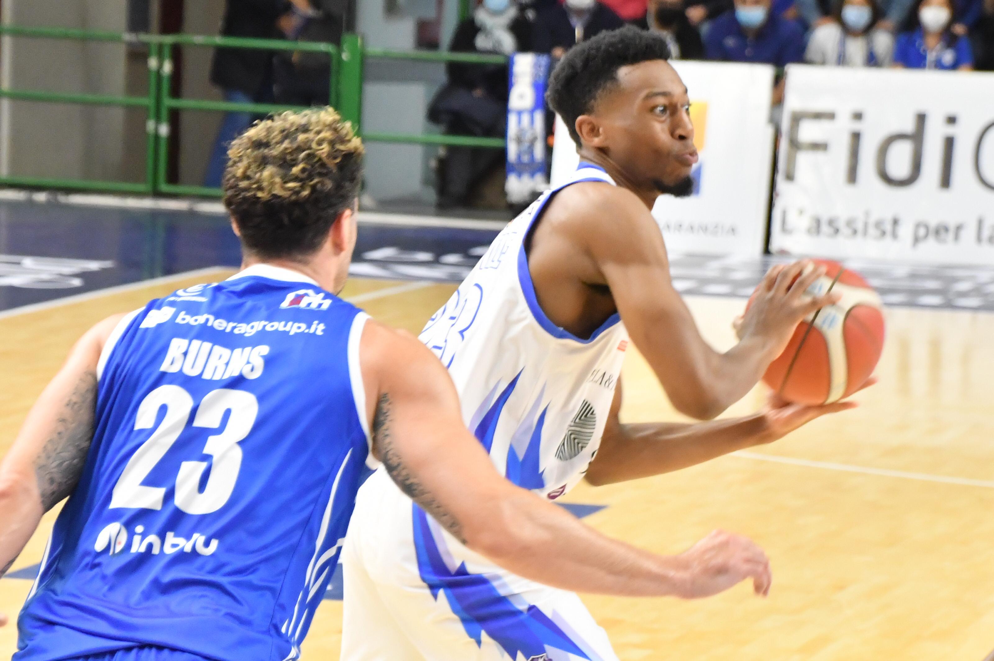 Basket, Tyus Battle lascia la Dinamo