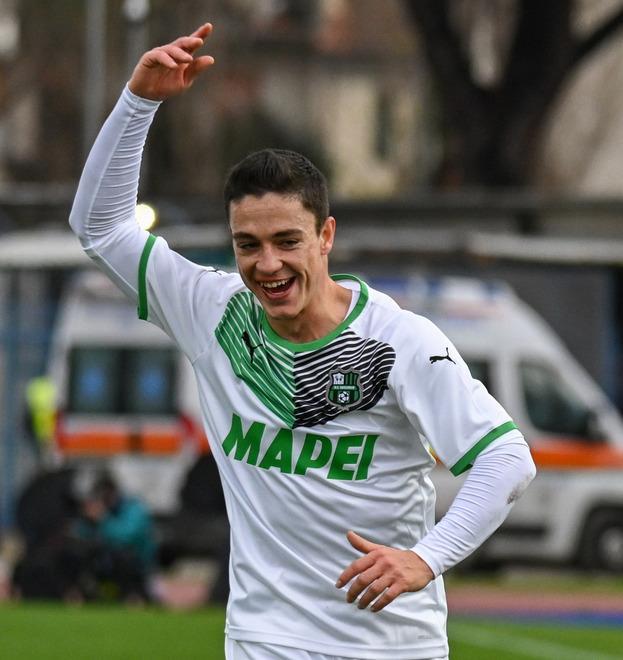 Raspadori: «Questo è l’atteggiamento giusto Vittoria che ci dà morale. E il ruolo mi piace» 