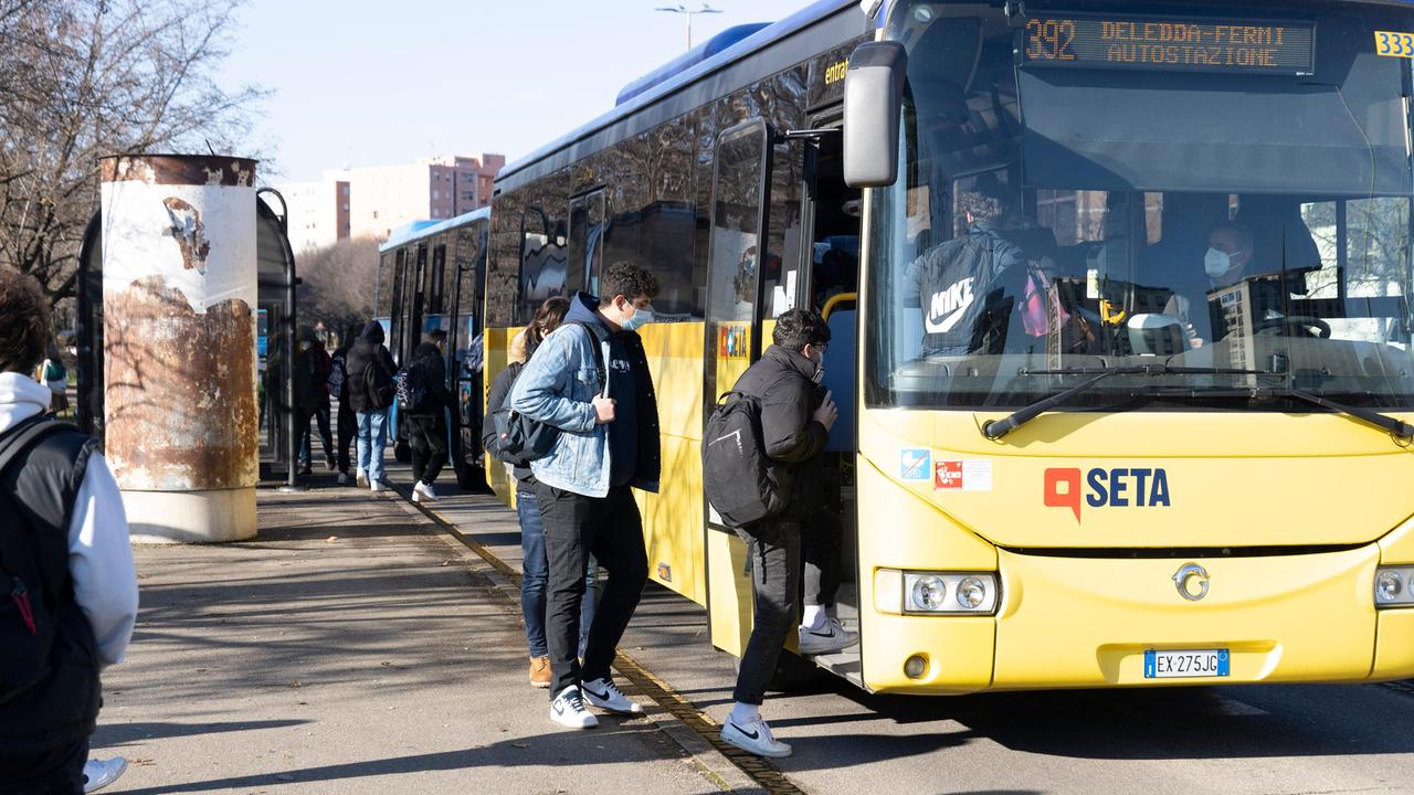 Modena. Autobus, nessun controllo e tanto caos