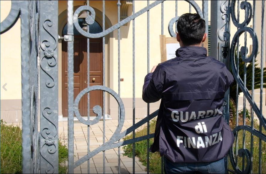 Confisca da sette milioni al clan vicino ai Casalesi: beni anche a Lucca