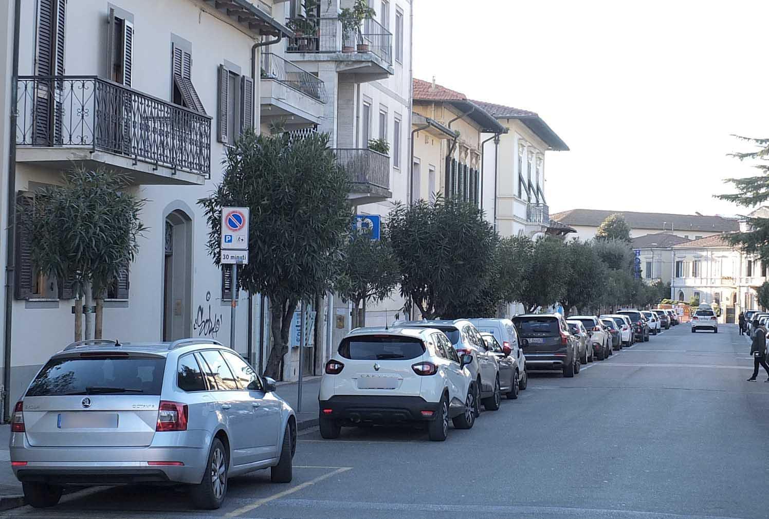 L’area intorno a piazza Duomo dove si sono verificati furti e danneggiamenti