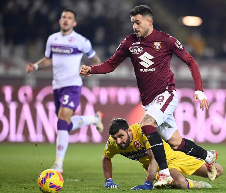 Il Toro carica a testa bassa con Brekalo Vlahovic annullato, la Viola è travolta 
