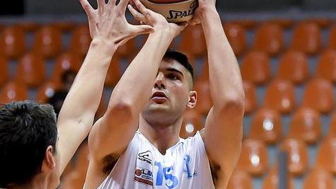 Rimbalzi, Lenti (Pielle) leader assoluto