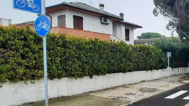 Nuova segnaletica verticale sulla ciclabile