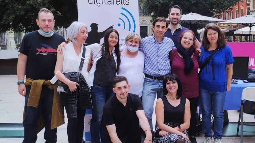 Modena. La missione di Onyvà: portare gli “umarells” nel mondo digitale