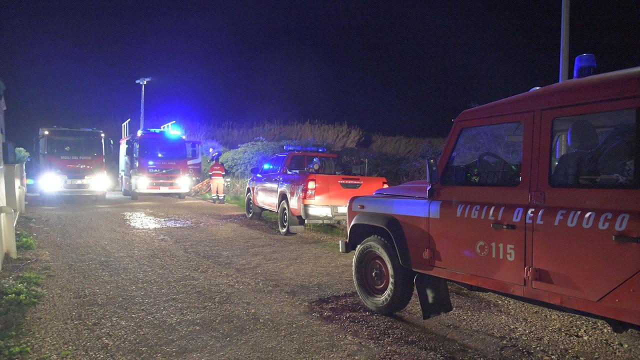 Olbia, paura nella notte per un incendio a Isticadeddu