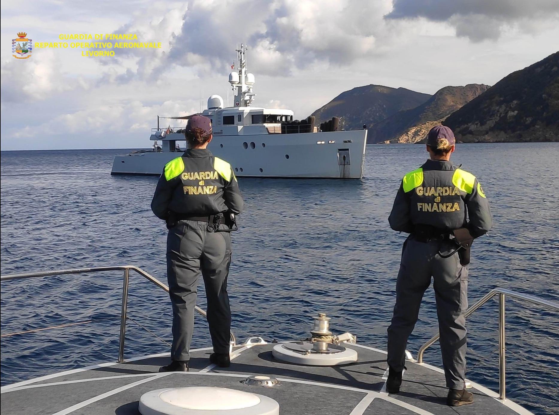 Non dichiara al Fisco uno yacht da 2 milioni e mezzo di euro: sanzionato dalla guardia di finanza 