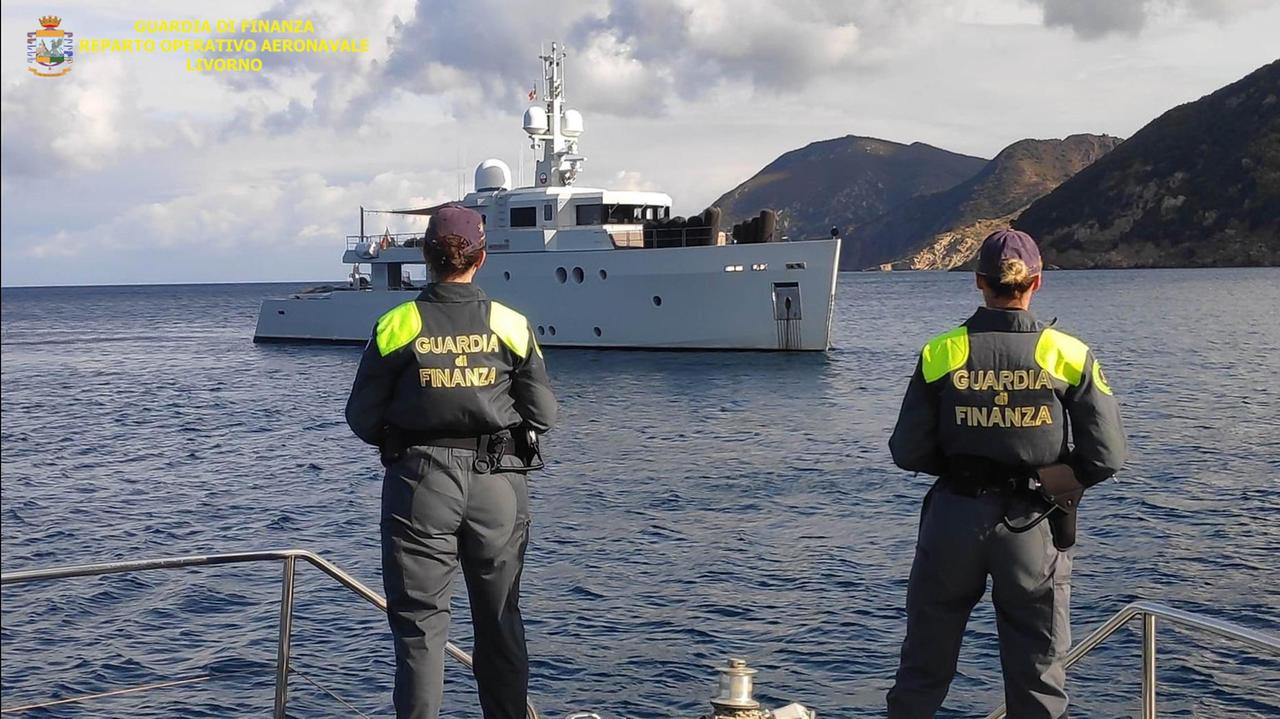 Non dichiara al Fisco uno yacht da 2 milioni e mezzo di euro: sanzionato dalla guardia di finanza